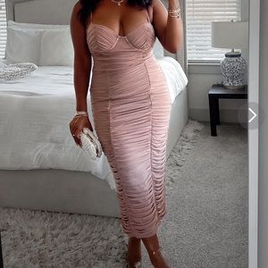 Beautiful dress, no longer available sold out